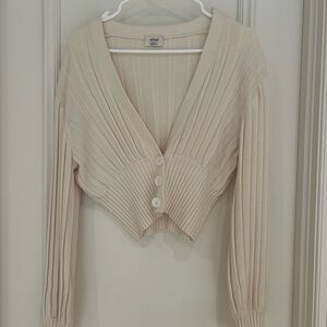 Aritzia Ribbed V-Neck Sweater